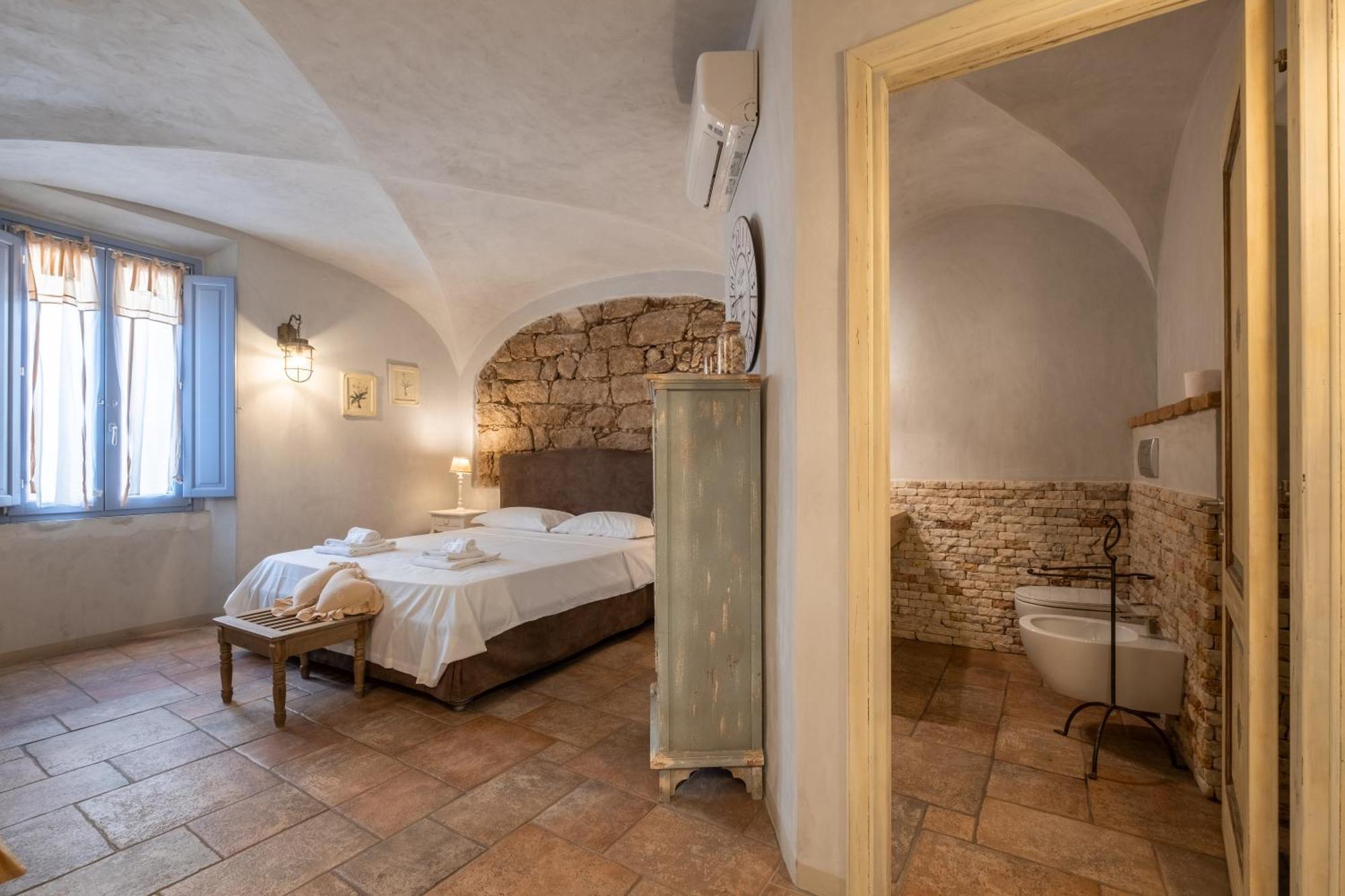 Dimoras Dimore Nel Cuore Di Olbia Exterior photo