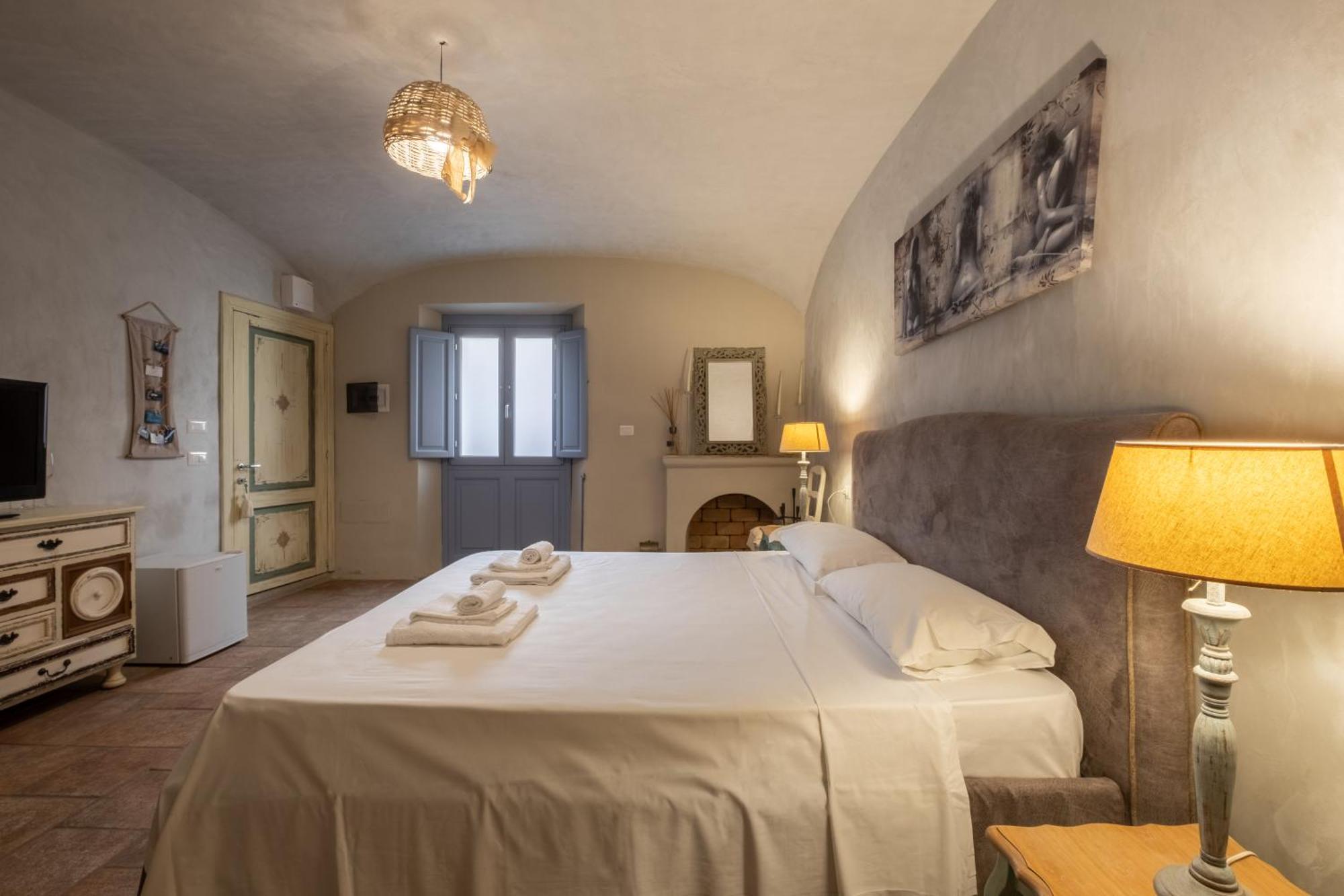Dimoras Dimore Nel Cuore Di Olbia Exterior photo